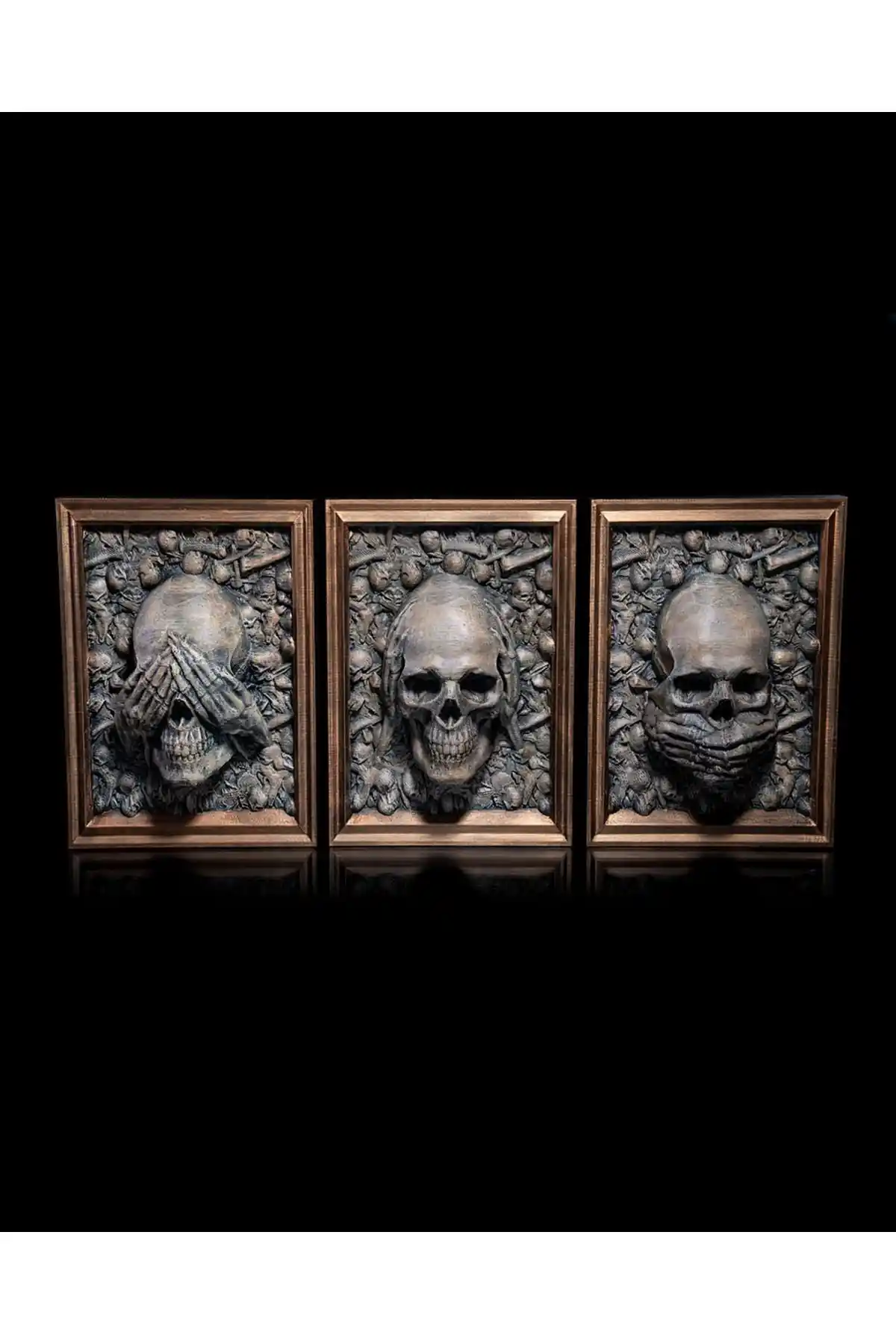 Estetik ve Fonksiyonel: Görmedim Duymadım Bilmiyorum İskelet Kuru Kafa Bibloları