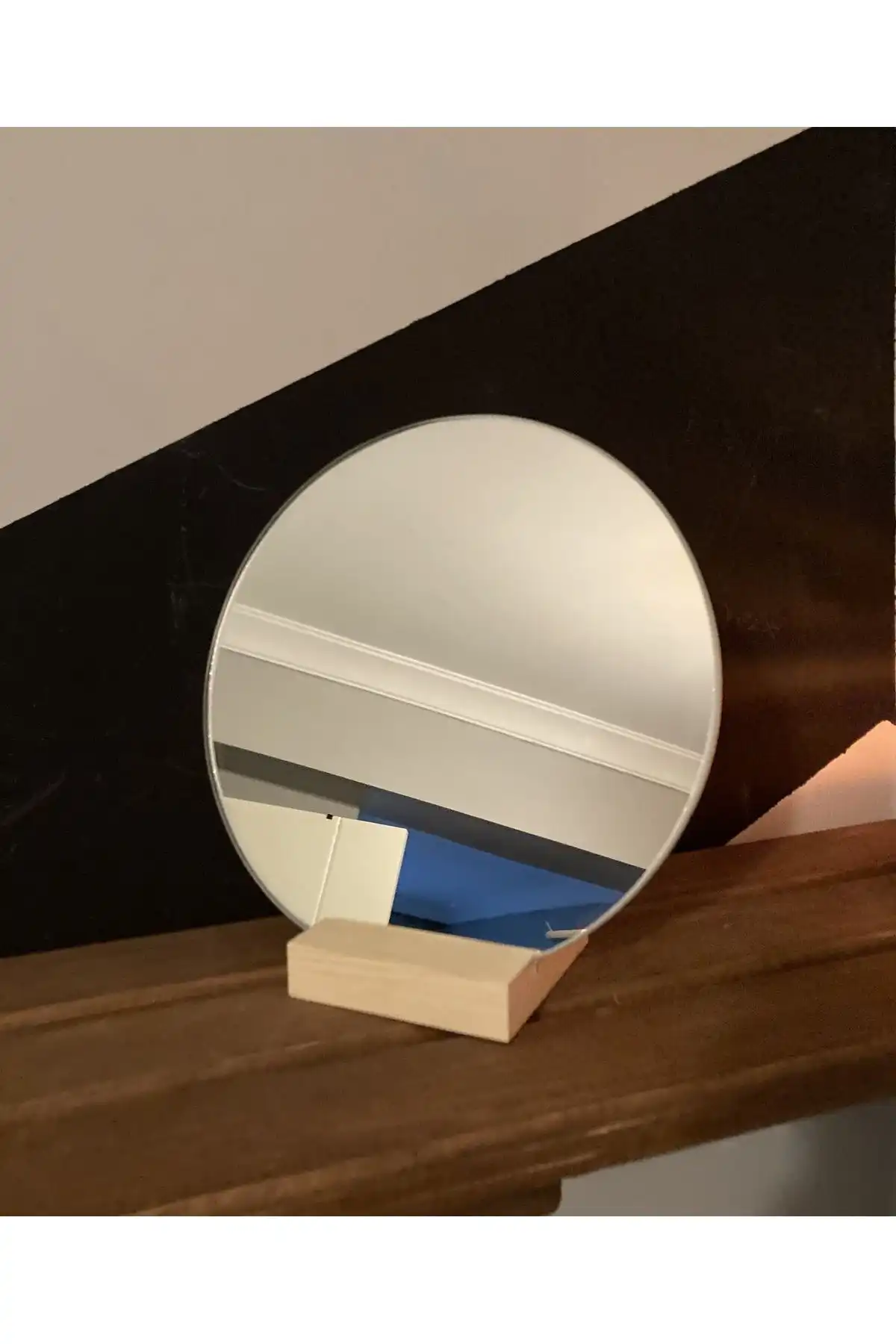 Home Art Nova Standlı Büyük Boy Makyaj Aynası – İşlevsellik ve Estetik Bir Arada