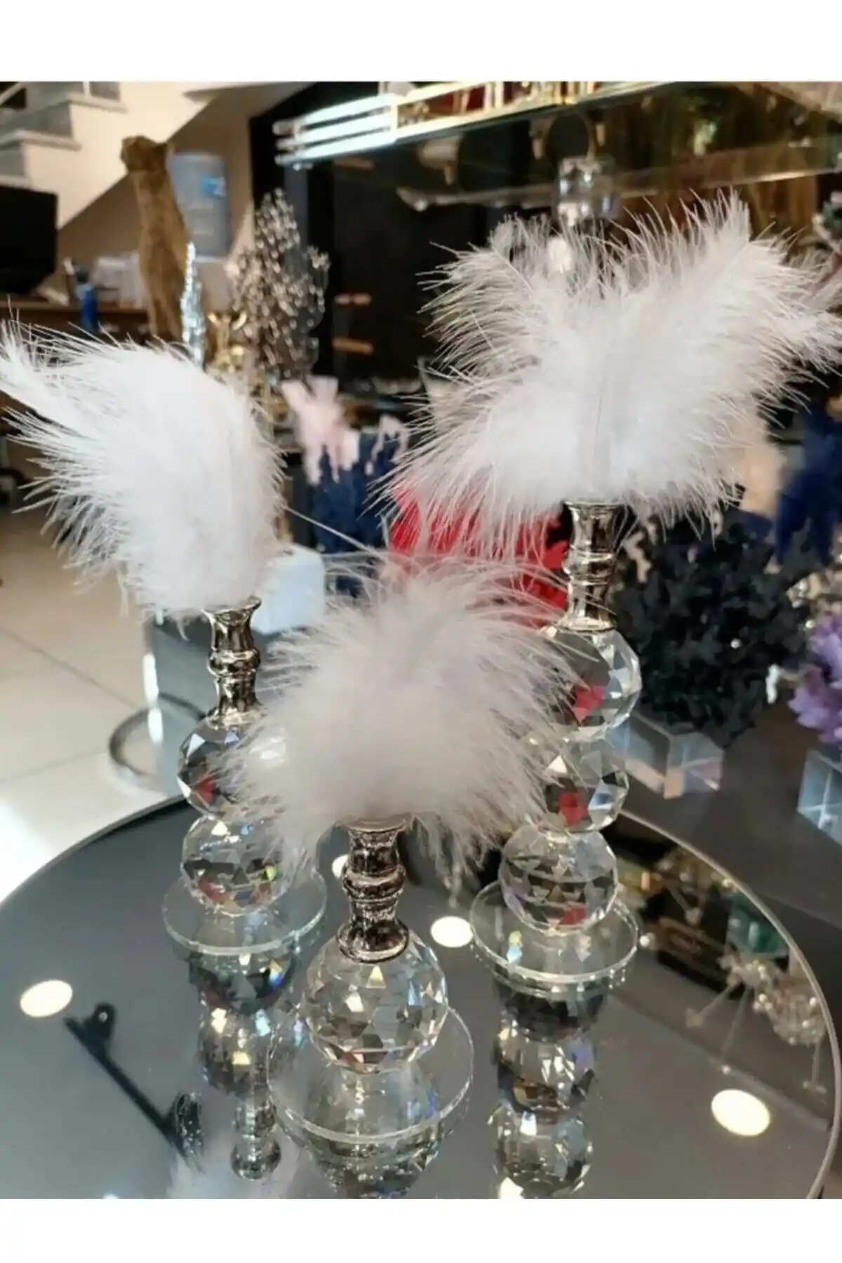 Dekoratif Tüy Seti: Modern Tasarım ile Evlerinize Şıklık Katın