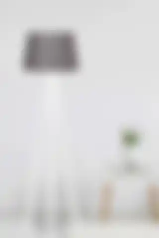 Genel Markalar 3 Ayaklı Lambader ile Modern İç Mekan Aydınlatması