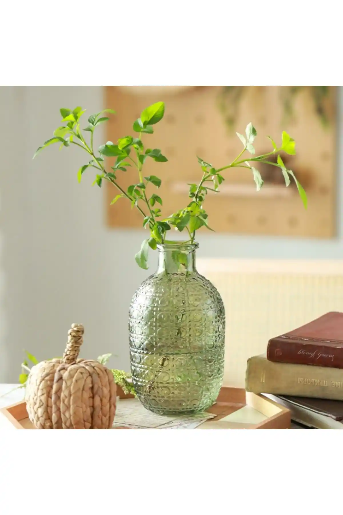 Binbirdemet İskandinav Vintage Vazo: Şıklık ve Fonksiyonellik