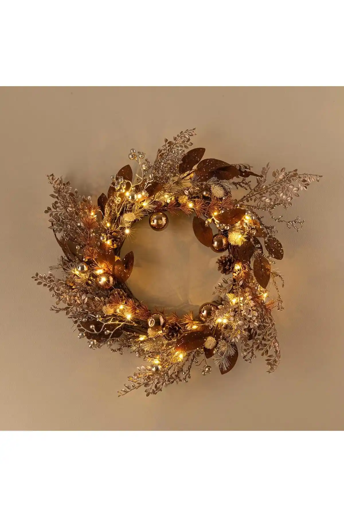 ChakraHerdoro Işıklı Yılbaşı Çelengi: Şık ve Pratik Dekorasyon Seçeneği