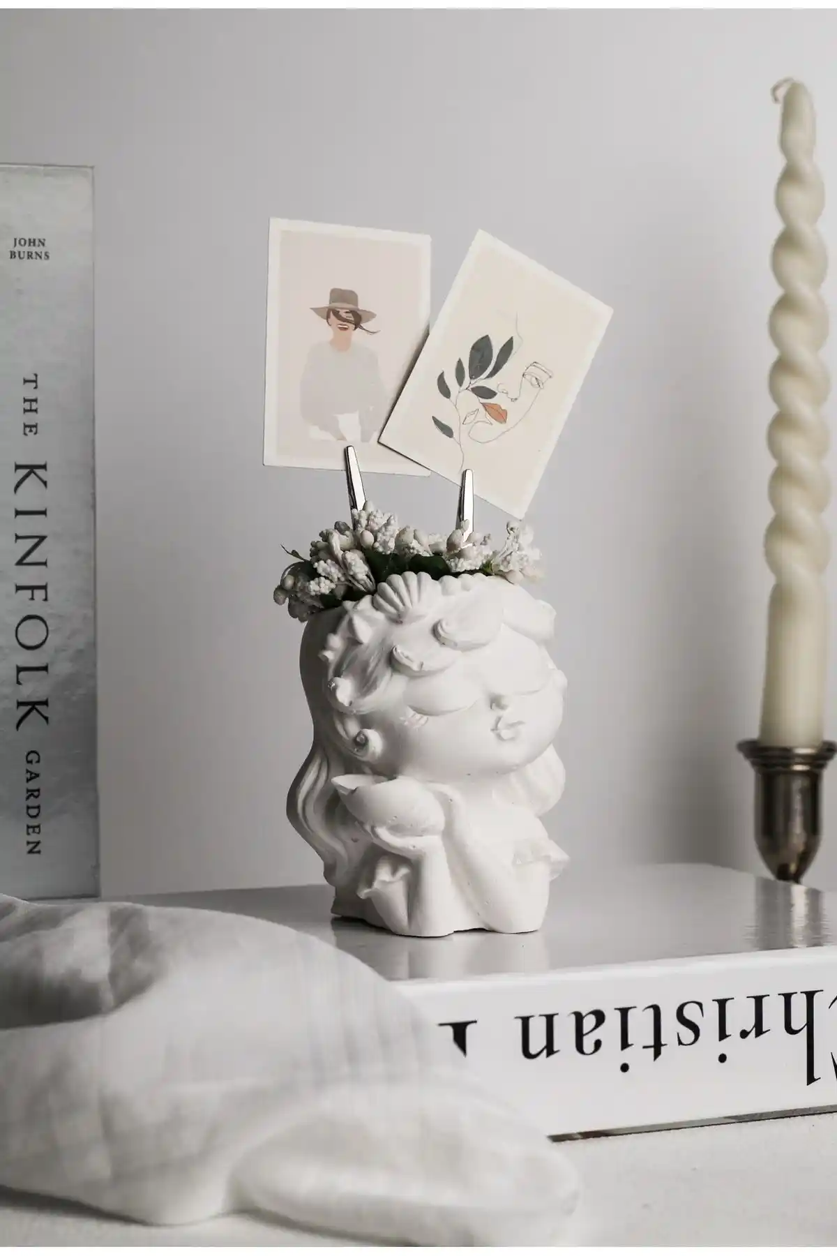 LALEZEN HOME Arzu Notluk Resimlik ile Evde Doğanın Estetiğini Yakalayın