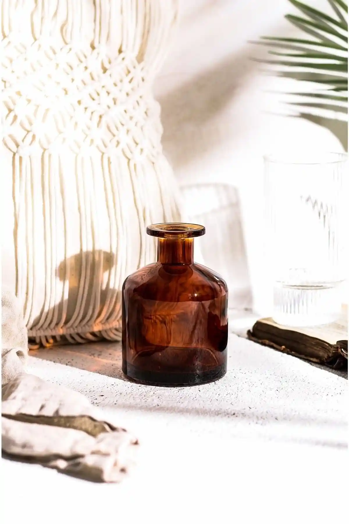 LALEZEN HOME Modern Amber Rengi Şık Vazo ile Ev Dekorasyonuna Estetik Katın