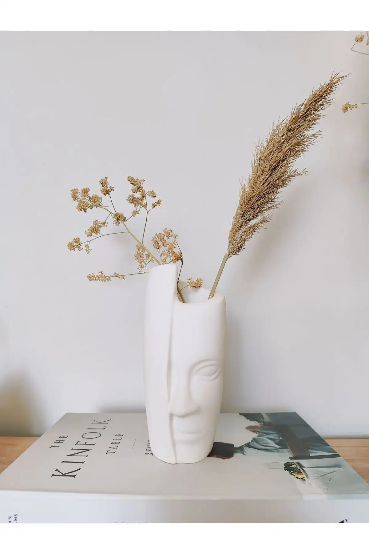 Minima Art Studio'nun Estetik Dekoratif Vazoları: Modern ve Dayanıklı Seçenekler