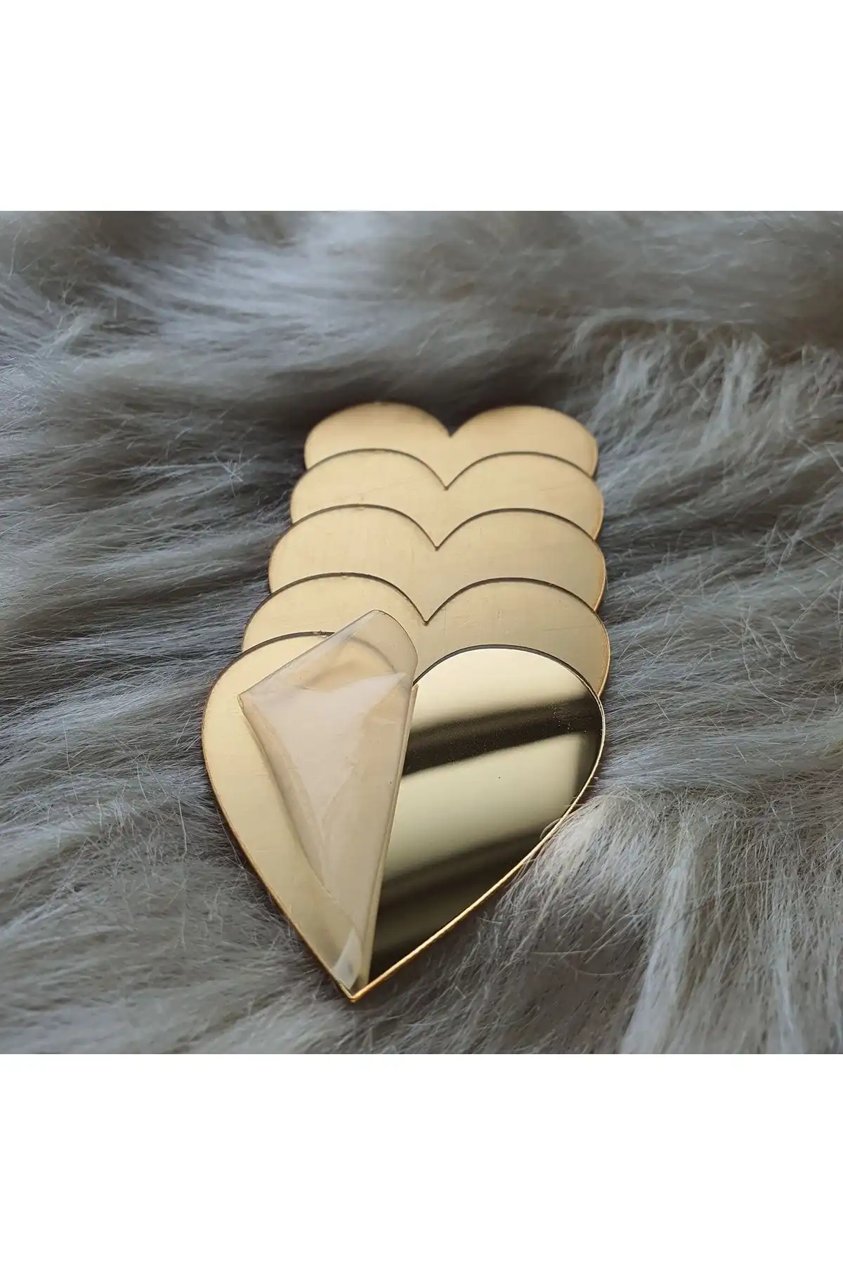 Papyon Designs Dekoratif Kalp Şekli Pleksi Aynalar ile Modern Bir Dokunuş