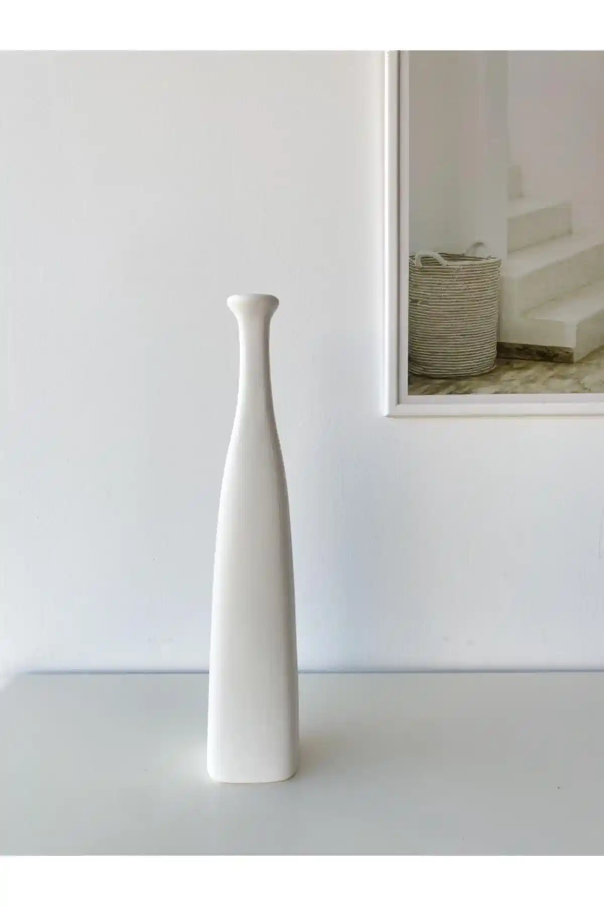 TROVE Persei Büyük Seramik Vazo: Şık ve Modern Tasarım ile Ev Dekorasyonu İçin İdeal Seçim