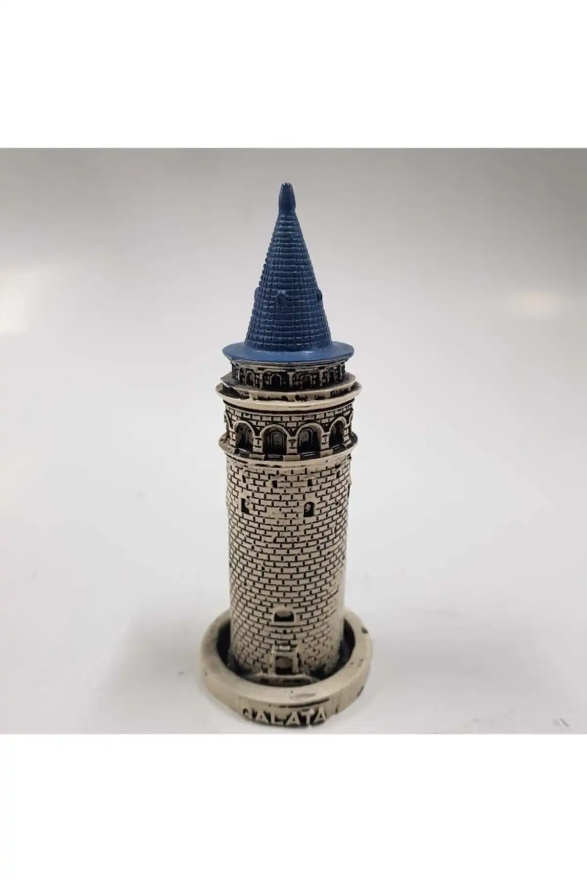 Galata Kulesi 14 Cm Hediye: Şıklığı ve Geleneksel İhtişamı Yansıtan Bir Aksesuar