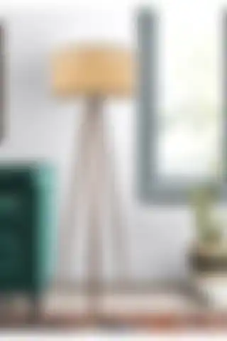 HOMİNG Hazeran Rattan Ahşap Ayak Tripod Lambader: Modern Tasarım ve Fonksiyonellik