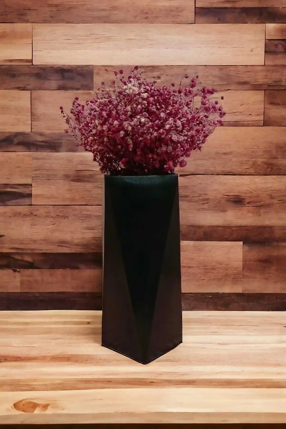 RAİSE STYLE Geometrik Desen Vazo: Şıklığın ve Fonksiyonelliğin Buluşması