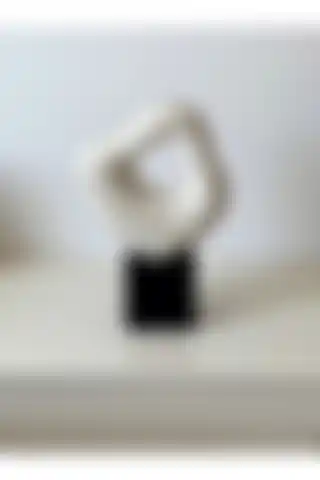 AYSA HOME DECOR Büyük Asimetrik Heykelcik Vazo Biblo İncelemesi ve Özellikleri
