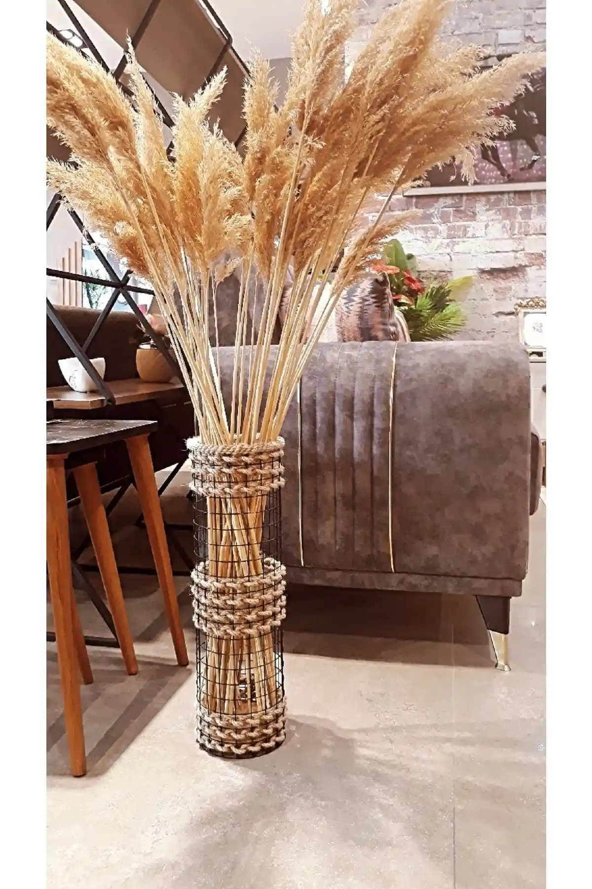 Dekopano Dekoratif Metal Tel Hasır Vazosu ile Modern İç Mekanların Estetiği