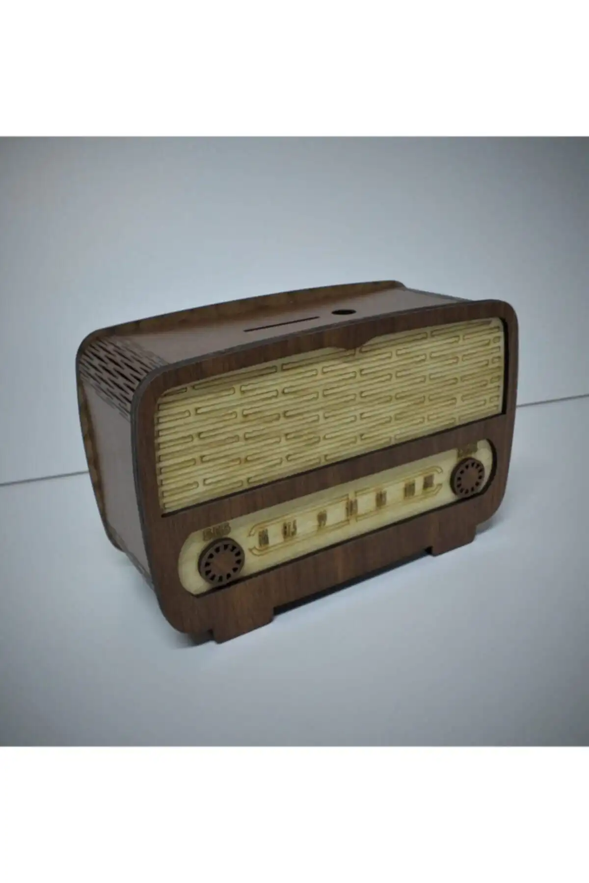 Estetik ve Fonksiyonellik: Genel Markalar Ahşap Radyo Kumbara İncelemesi ve Kullanım Alanları