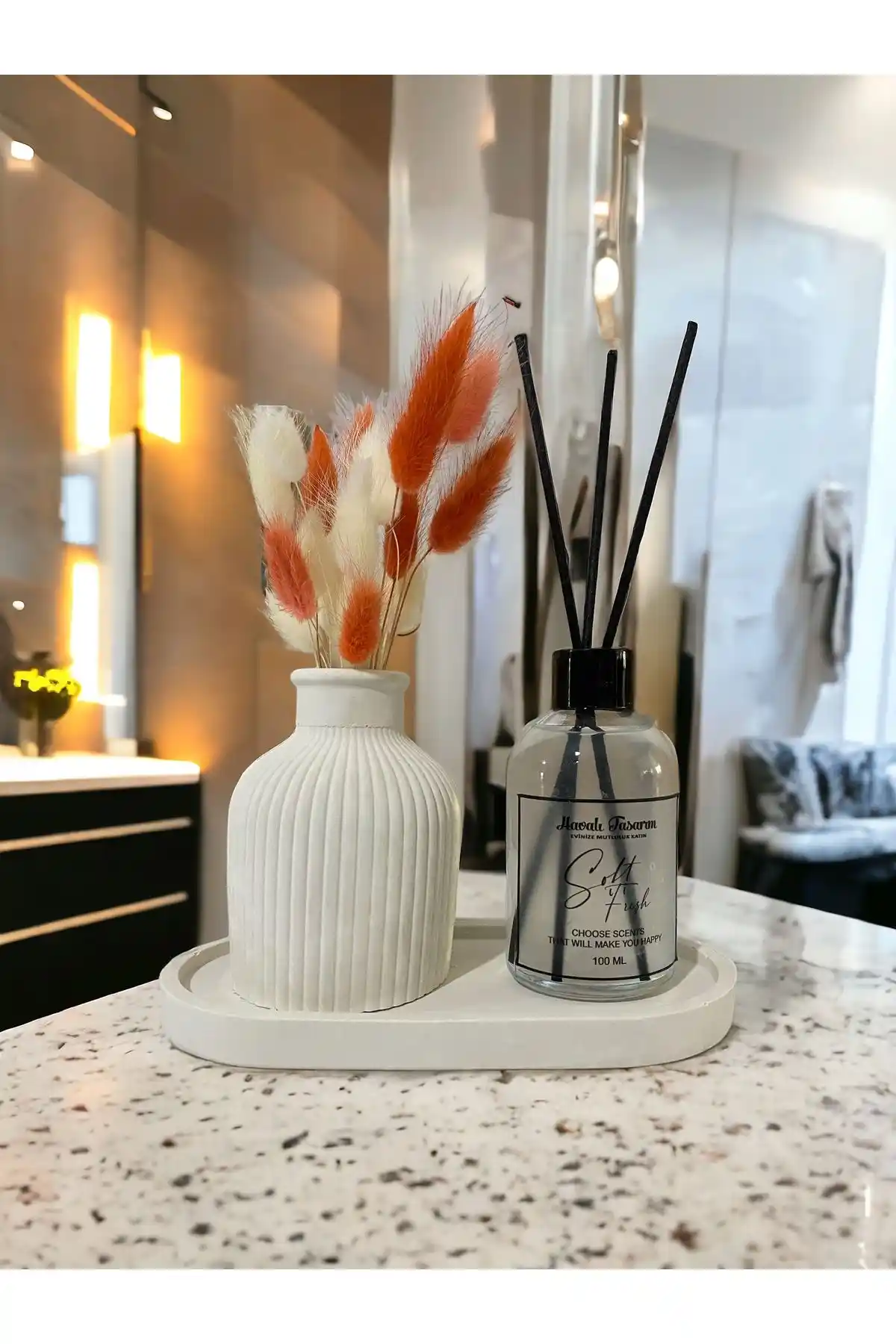 Havalı Tasarım Dekoratif Standlı Oda Kokusu ve Vazolu Set Hakkında Bilgiler