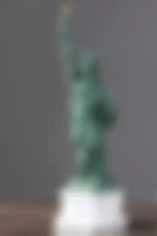 New York Özgürlük Heykeli - 26 cm Reçine Dekoratif Ürün ve Hediye Seçeneği