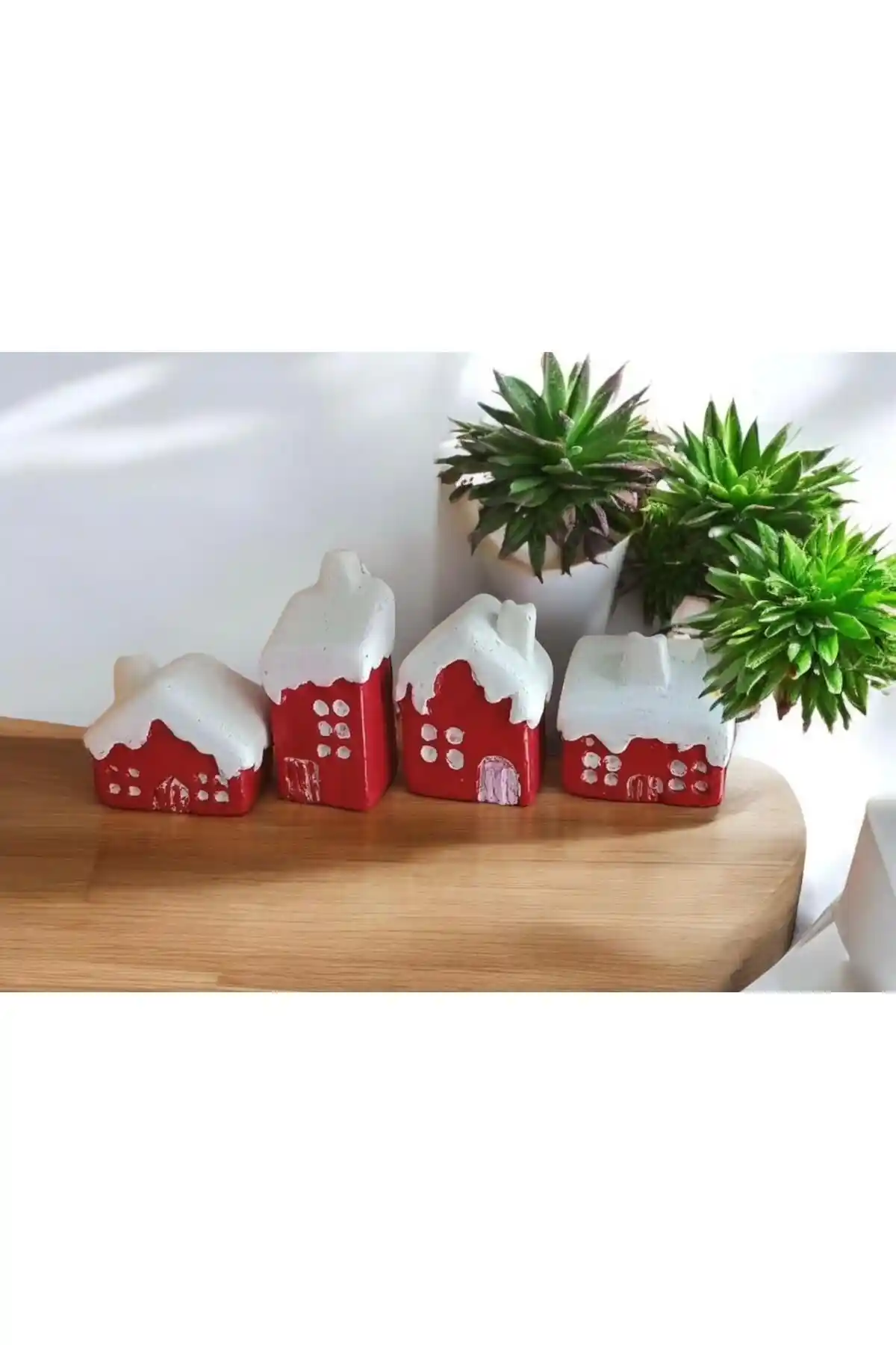 Evdeki Atölyem 4’lü Yılbaşı Model Ev Biblo Dekorasyonu ile Mekanınızı Zenginleştirin